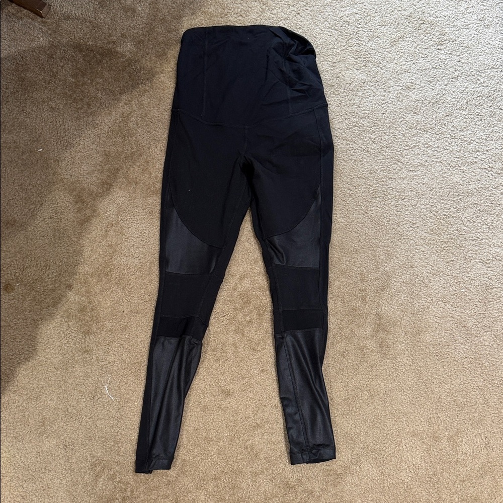 Ingrid & Isabel Black Leggings